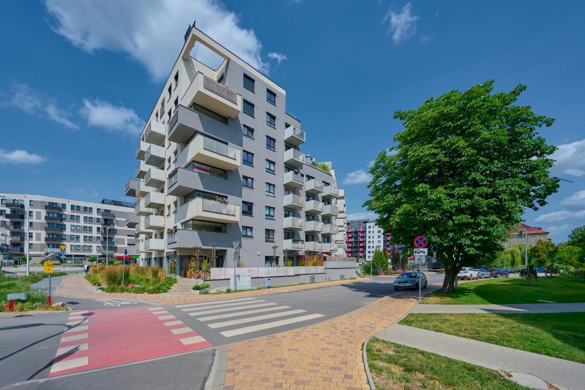 Spacious Apartment With Balcony Near The Slavic Hill Wroclaw By Renters Prestige Exteriör bild